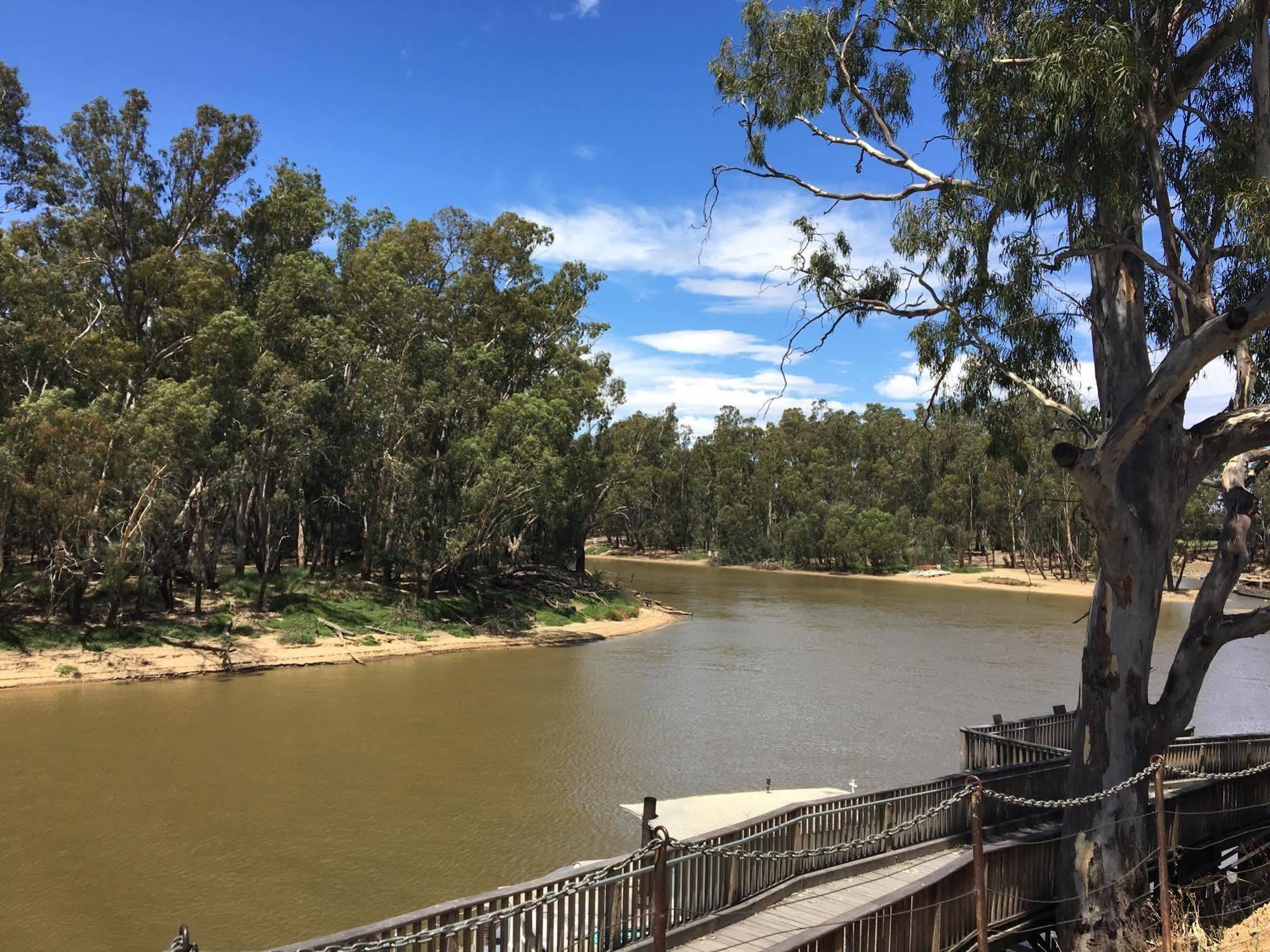 Big River Motel Echuca Exteriör bild